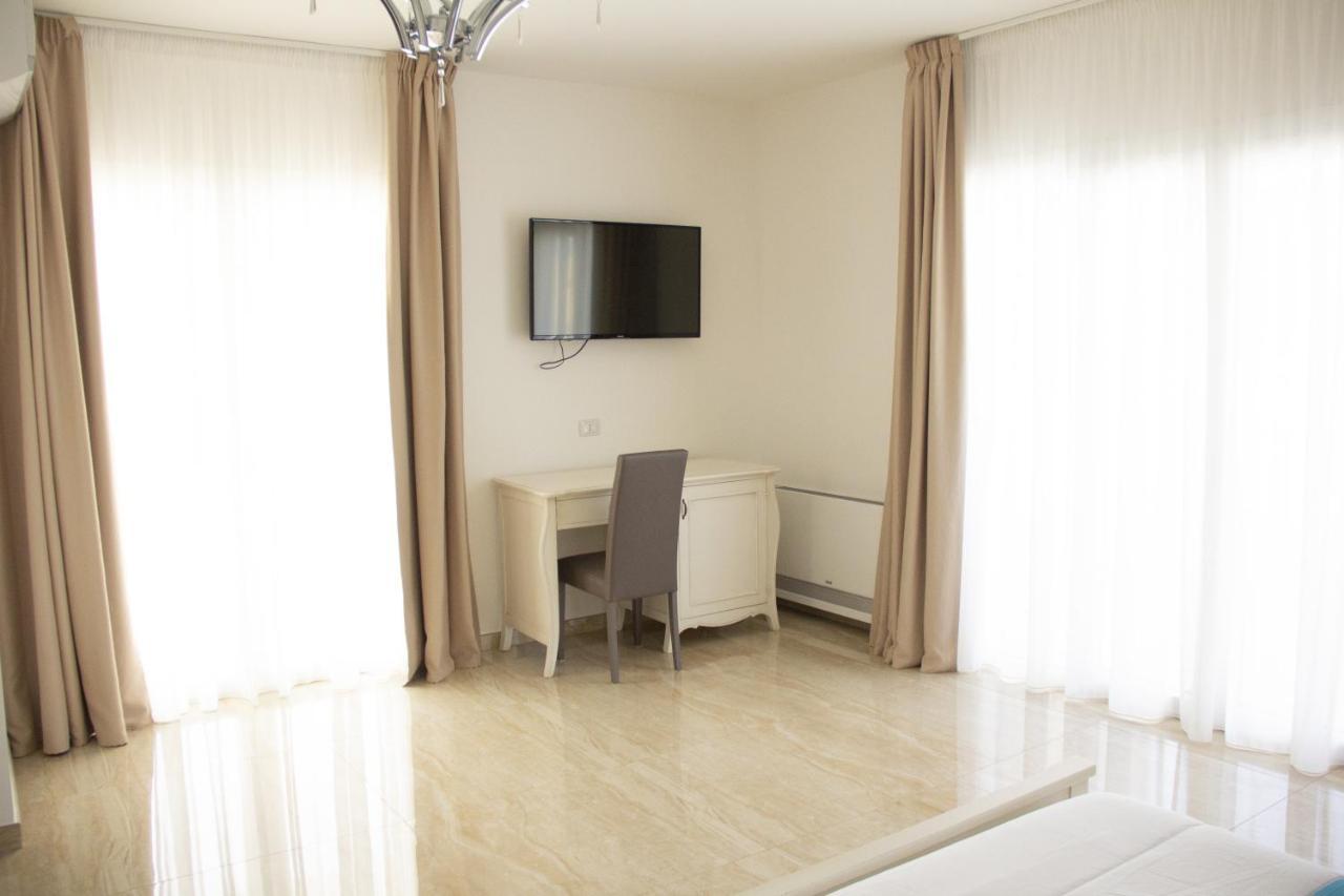 B&B Imperial Exclusive Rooms & Breakfast Porto Cesareo Kültér fotó