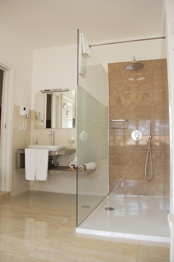 B&B Imperial Exclusive Rooms & Breakfast Porto Cesareo Kültér fotó