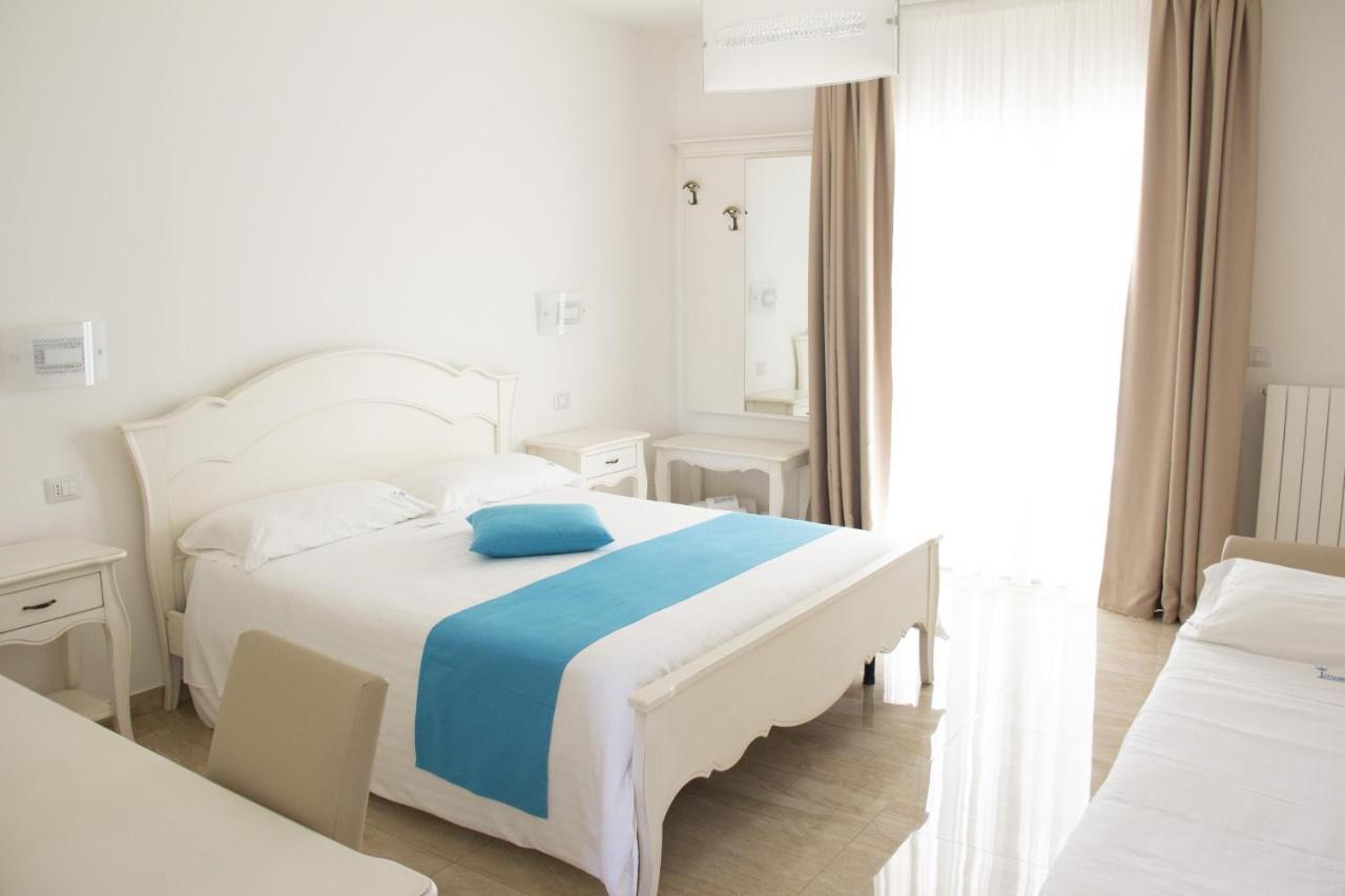 B&B Imperial Exclusive Rooms & Breakfast Porto Cesareo Kültér fotó